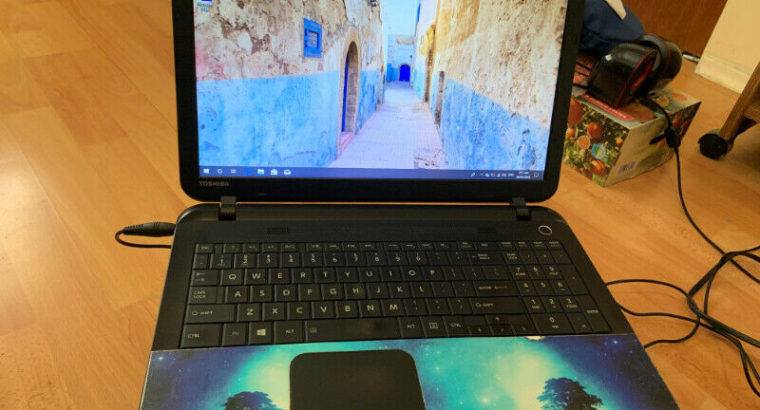 USED TOSHIBA LAPTOP + FREE LAPTOP SPEAKER