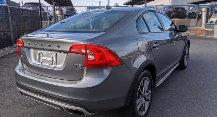 2016 Volvo S60 Cross Country T5 AWD Platinum