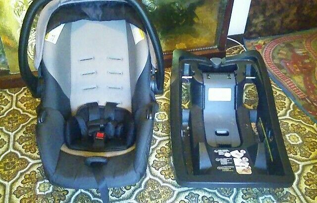 Evenflo Stroller Bassinet and Car seat Travel System
