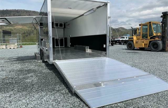 NEW 8 1/2×24 ALUMINUM ENCLOSED RACE CAR TRAILER 10,000lb