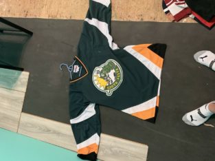 Hockey jerseys youth L/XL