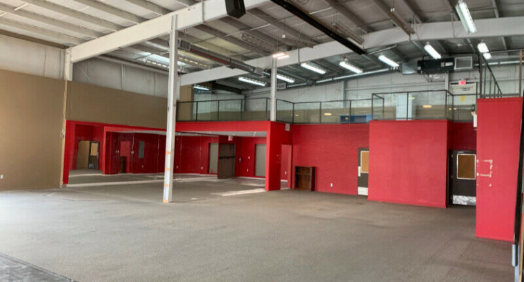 Industrial – Open Concept & Mezz, Offices, Showers, Parking…