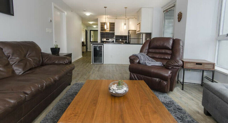 Beautifully Updated 2 Bedroom Corner Unit