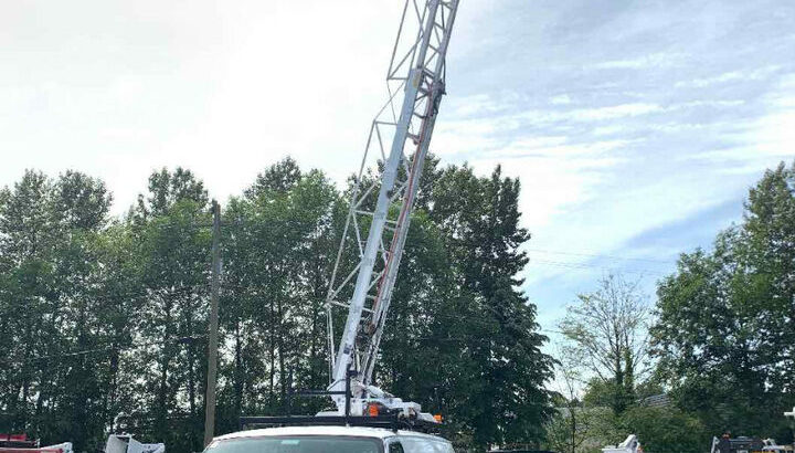 2007 FORD E350 EXT – 35.5FT LADDER BUCKET VAN *ONLY 103K* RARE