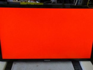 Samsung U28E590D _435T 28-Inch UHD LED-Lit AMD FreeSync 1ms, 370 cd/m2 Monitor (Used) **READ** Wide vertical bar on left