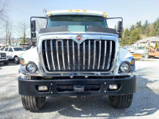 2016 INTERNATIONAL 7400 – 24FT FLAT BED TRUCK *NAVISTAR 330HP*