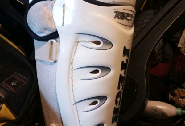 Hockey pads