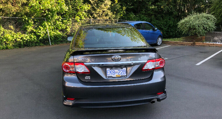 Toyota Corolla 2013 S Grey