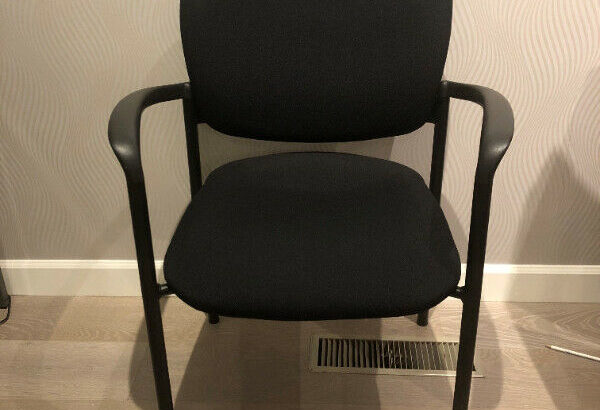 Brylee Black Office Chair With Arms – $600 for 9 chairs