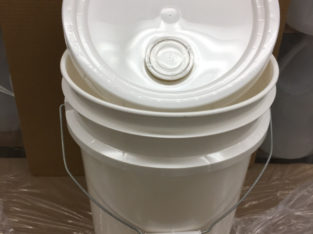 5 gal white plastic regrind pails and lid with spout. $10