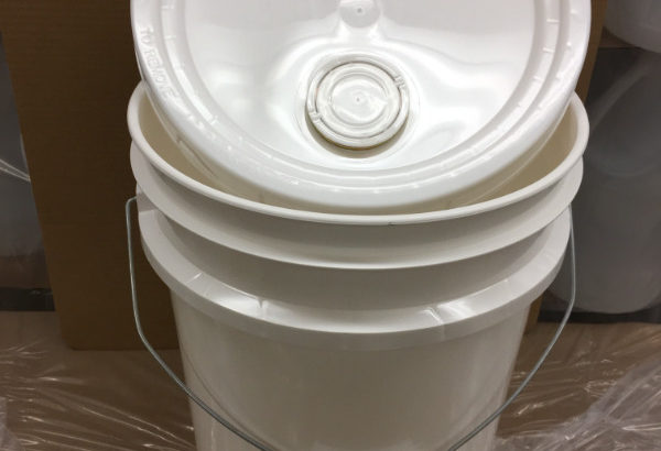 5 gal white plastic regrind pails and lid with spout. $10