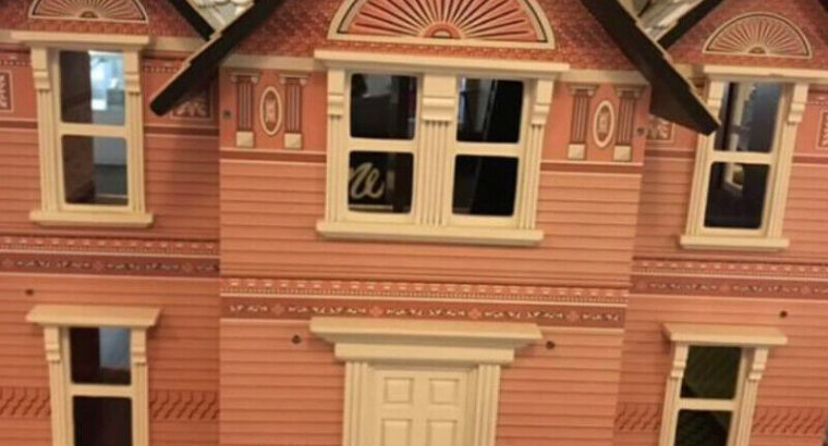 Victorian Doll House