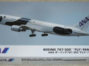 Hasegawa 1/200 Boeing 767-300 ANA Fly! Panda