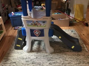 Step 2 Paw Patrol lookout climber