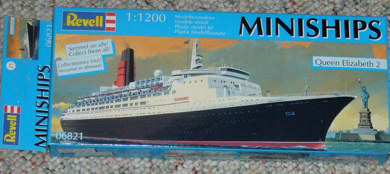 Revell Germany 1/1200 Cunard Queen Elizabeth 2