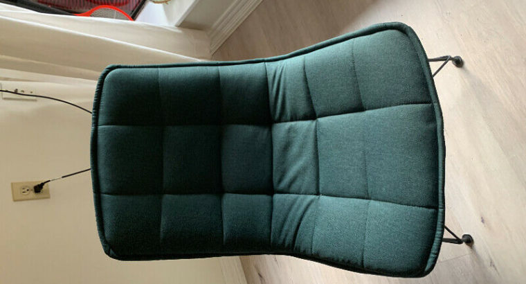 Deep green accent chair