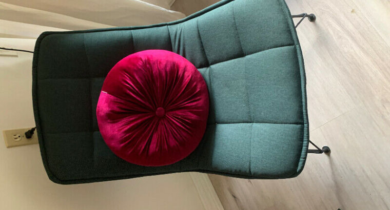 Deep green accent chair