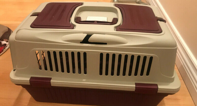 Tuf Nearly New Pet carrier – 18” X 11″ X 12″