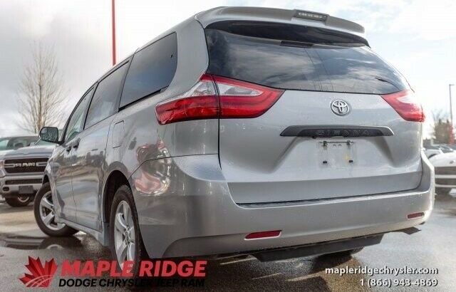 2018 Toyota Sienna | Backup Camera