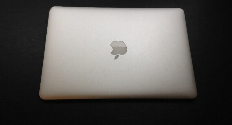 2015 MacBook Air 13″ (Excellent Condition)