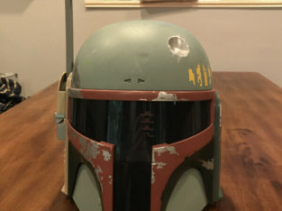 BOBA FETT HELMET EMITS VOICE DIALOGUE