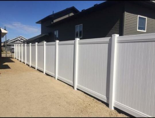 PVC vinyl fence