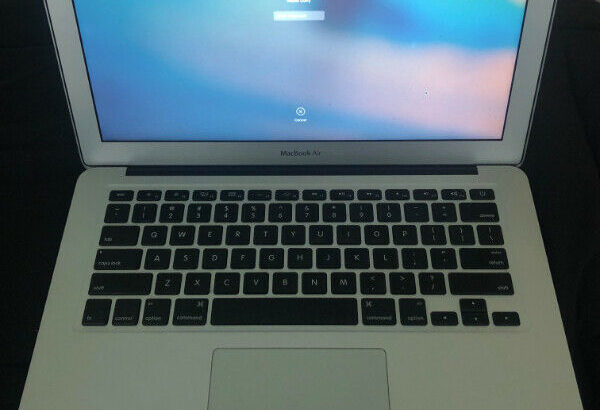 Macbook Air 13 inch 2013