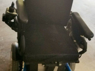 INVACARE ELECTRIC WHEELCHAIR