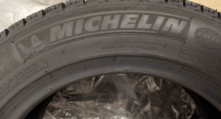 MICHELIN M+S SNOW TIRES BRAND NEW NEVER INSTALLED 215/55R16