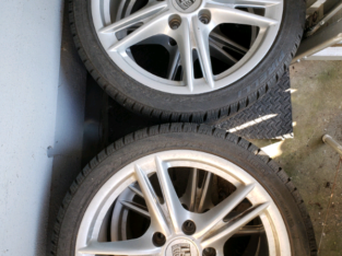 Porsche 18″ wheels