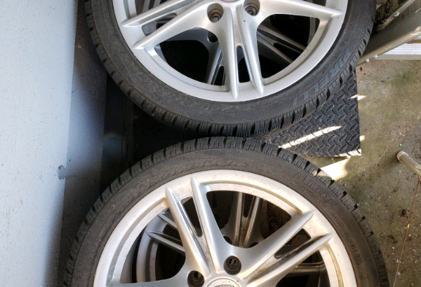 Porsche 18″ wheels