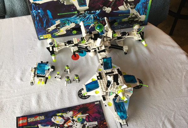 Lego set 6982 Exploriens Starship