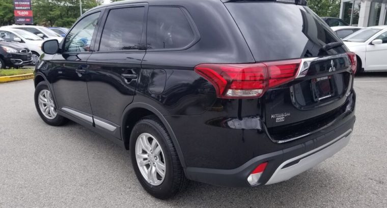 2019 Mitsubishi Outlander ES