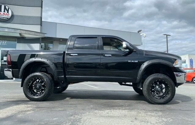 2014 Ram 1500 BIG HORN CREW 5.7L HEMI 4WD LIFTED 133KM