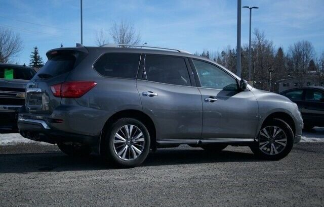 2019 Nissan Pathfinder SL Premium