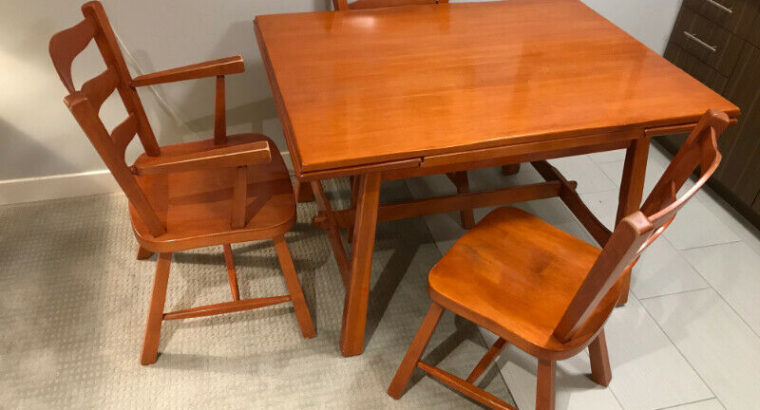 Vintage Vilas Red Maple Furniture