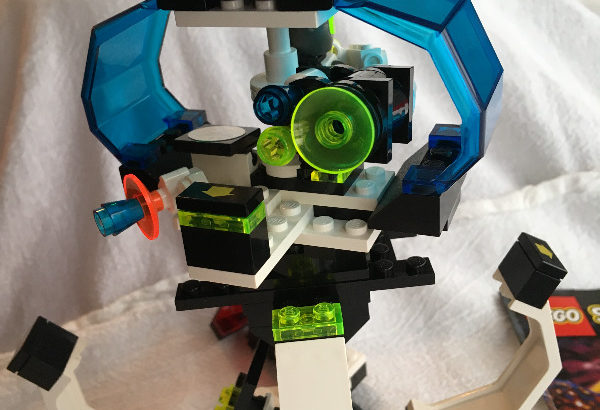 Lego set 6899 Exploriens Nebula Outpost