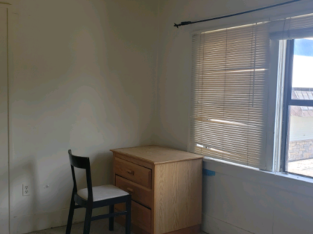 Private room in shared house available immediately
