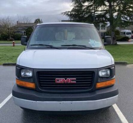 GMC SAVANA- Duramax Diesel