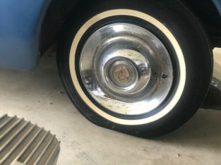 Wanted: Wanted hubcaps Cadillac Lincoln monarch