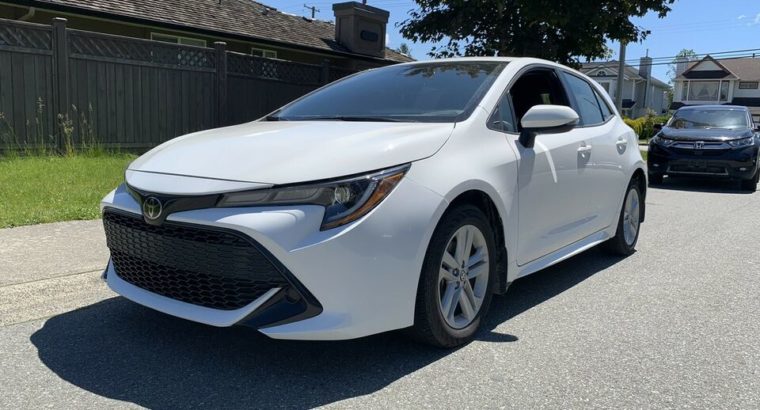 2019 Toyota Corolla SE hatchback $14,300