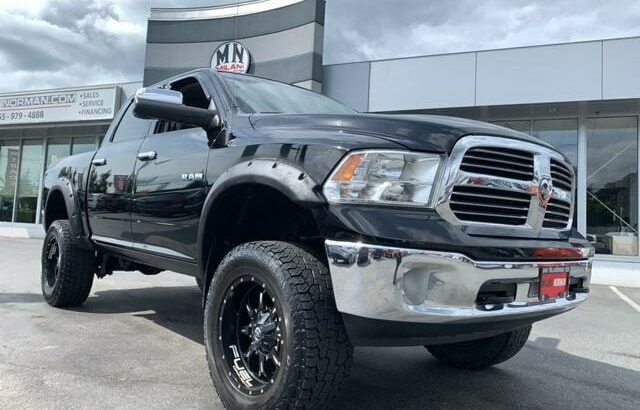 2014 Ram 1500 BIG HORN CREW 5.7L HEMI 4WD LIFTED 133KM