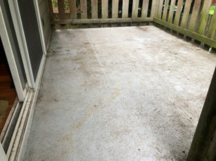 Pressure washing service