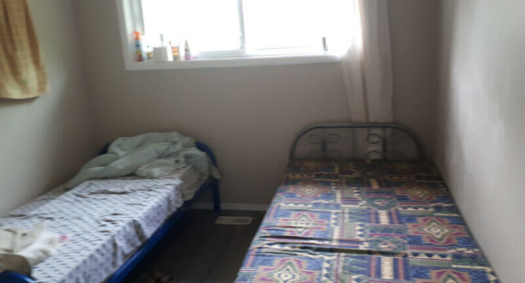 Room good4 student girls avail from 1August