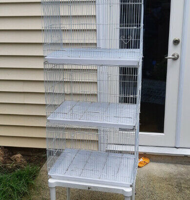 Birds breeding cages