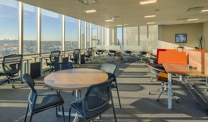 Ready-to-use office space to accommodate a team of up to 15.