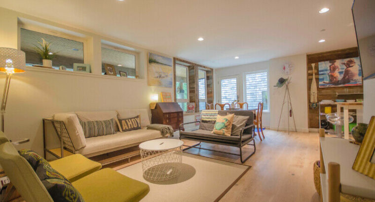 Deep Cove – Bright Garden Suite & Patio