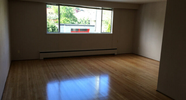 Kits, Lovely, Bright,Huge 1 BR close to all-Refinished HW Floors