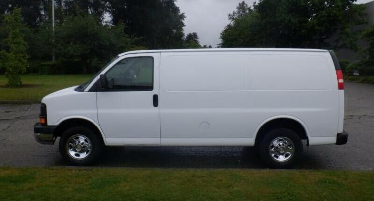 2007 Chevrolet Express 2500 Cargo Van With Rear Shelving