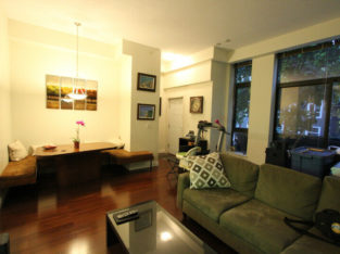 $1550/mth JUL 1: DOWNTOWN YALETOWN TOWNHOUSE: 1 BDR (in 2BDR)